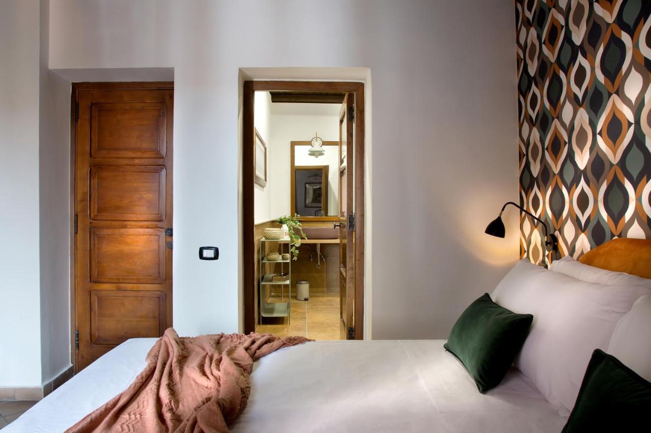 La Nova Bed And Museum Bed & Breakfast เนเปิลส์ ภายนอก รูปภาพ