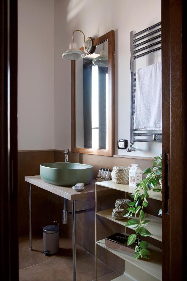 La Nova Bed And Museum Bed & Breakfast เนเปิลส์ ภายนอก รูปภาพ
